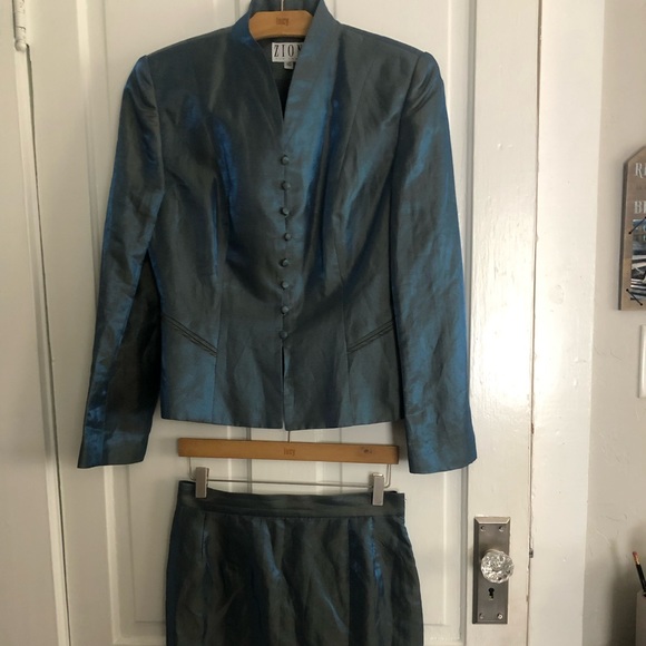 Vintage Iridescent Blazer & Skirt Set - Picture 7 of 12